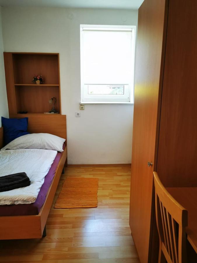 Hotel Goldene Krone Mistelbach Ngoại thất bức ảnh